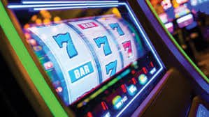 uslot mm App ဂိမ်းအမျိုးအစားများ Slots Live Casino Sports Esports Myanmar